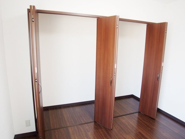 サンライズ通東町【キャッシュバック対象物件】の収納