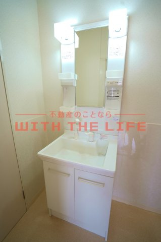 サンライズ通東町【キャッシュバック対象物件】の独立洗面台