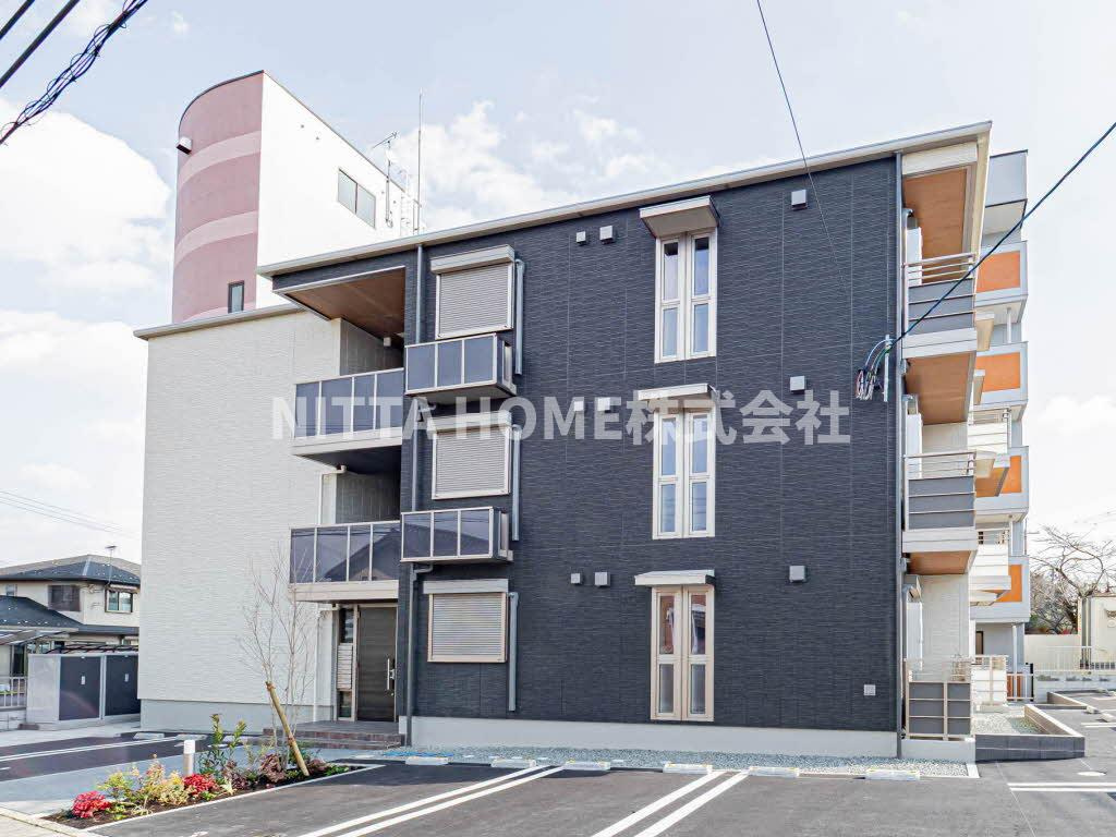 ヴィーエの外観|２０２６年１月完成予定◎ネット無料＊オートロック付きで宅配ＢＯＸや外部物置などの設備が付きます★