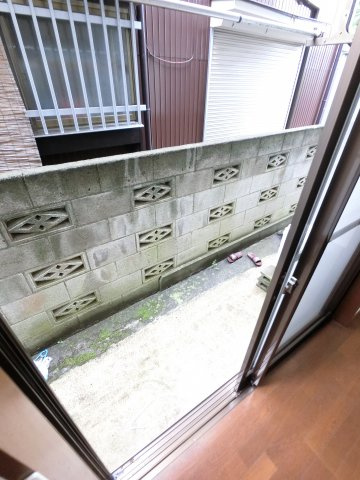 【バルコニー】