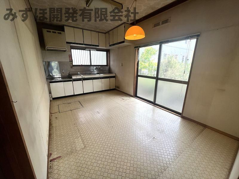 東根市温泉町1-13-1のキッチン