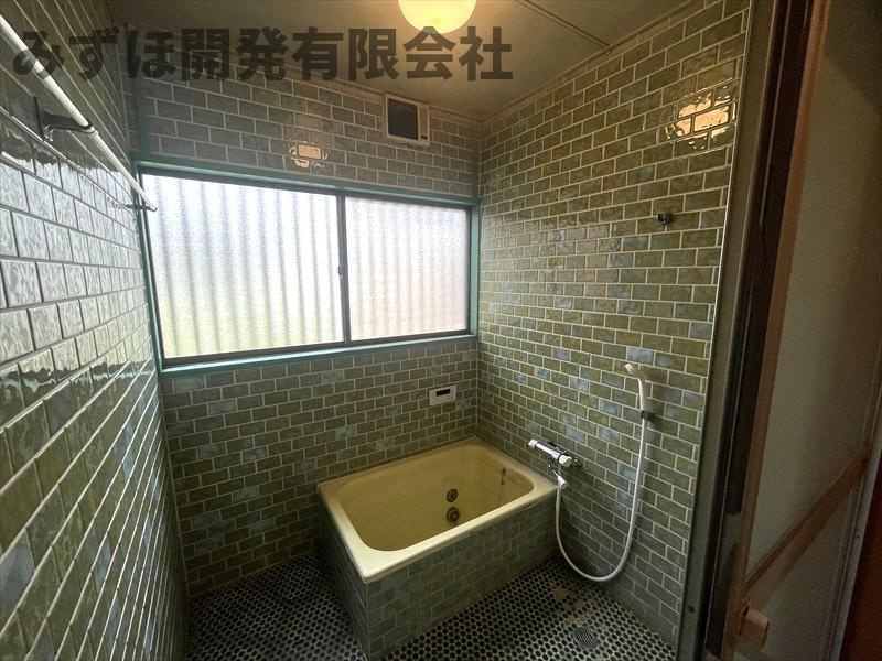 東根市温泉町1-13-1の浴室