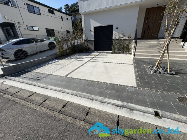 鎌倉市腰越5丁目　新築戸建　全1棟1号棟の駐車場