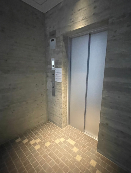 Live Flat六甲桜口のロビー