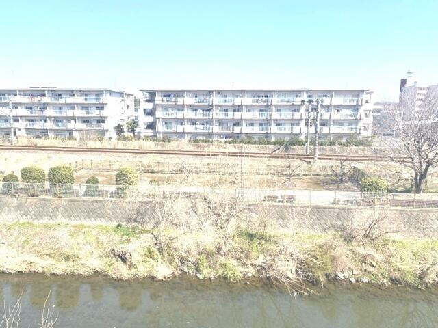玄関側からの眺望