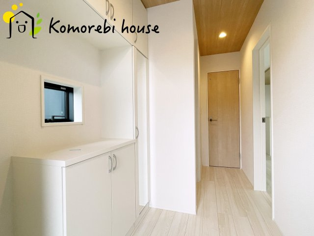 比企郡川島町中山　11期　新築一戸建て　グラファーレ　03の玄関|11/25　撮影