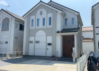 【外観】 | 相模原市南区麻溝台５丁目　5期 | 土地の面積＝住宅面積ではありません。建ぺい率の問題などで、土地のある場所によって住宅を建てられる面積は限られています。高さもしかり、「土地」という言葉の中には、建築条件も含まれると考えておきましょう。