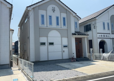 【外観】 | 相模原市南区麻溝台５丁目　5期 | 隣家の土地はどうなっているのか、生活利便施設が近くにあるのか、学校まで近いかなど、お客様のライフスタイルにあわせたイメージが重要です。また、近くにあると困る施設が近くにないかも確認するといいでしょう。