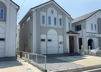 【外観】 | 相模原市南区麻溝台５丁目　5期 | 土地購入を検討されている場合、境界杭がない状態で購入してしまうと境界確定測量をする必要があり、費用がかかります。購入の前に、売主、隣土地所有者立ち合いのもと境界を確定し境界杭を設置するのがベストです。