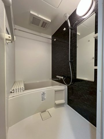 ルネフラッツ庄内通駅前　名古屋市賃貸　仲介手数料無料の浴室