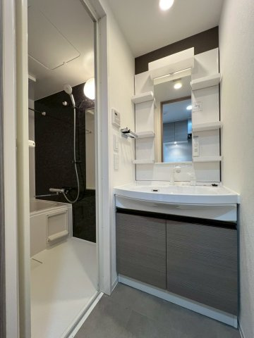 ルネフラッツ庄内通駅前　名古屋市賃貸　仲介手数料無料の洗面所