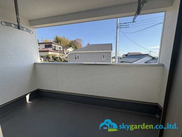 平塚市岡崎第23　新築戸建　全3棟2号棟のバルコニー