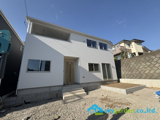 平塚市岡崎第23　新築戸建　全3棟2号棟の外観