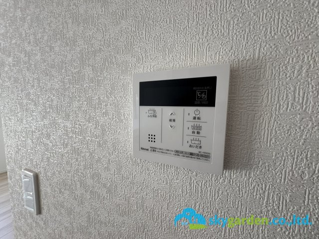 平塚市岡崎第23　新築戸建　全3棟2号棟の発電・温水設備