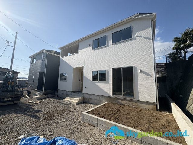 平塚市岡崎第23　新築戸建　全3棟2号棟の外観