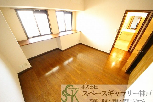 ヴィルドヴァン西神南2番館の寝室