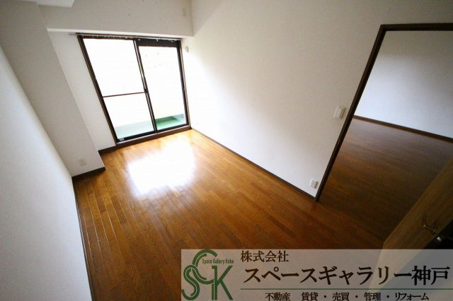 ヴィルドヴァン西神南2番館のその他