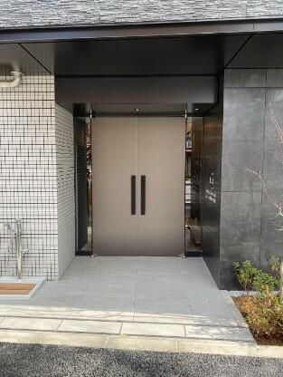 ＴＨＥＡＴＥＲ　ＣＯＵＲＴ本駒込のエントランス