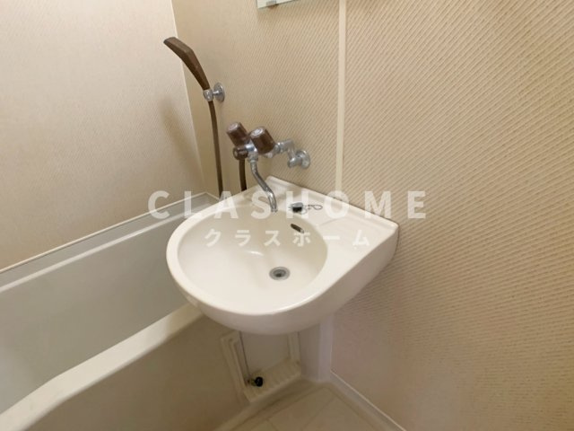 翼ハイツ　2号館の洗面所|同型タイプのお部屋になります