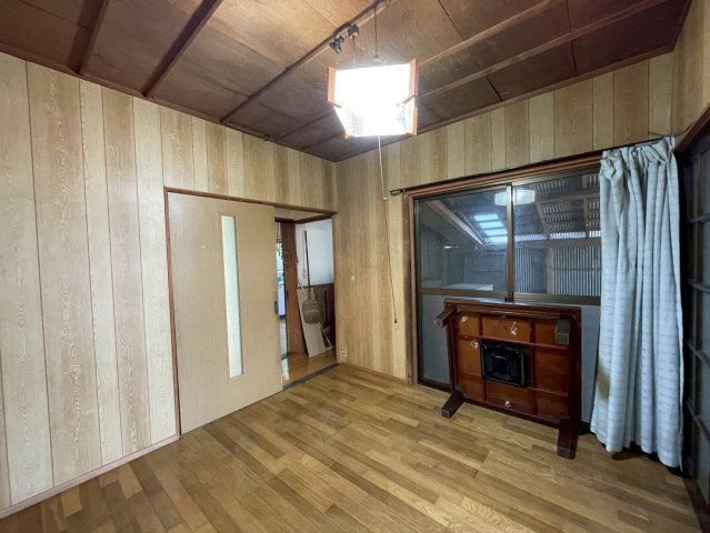 茨城県行方市吉川　中古戸建の洋室