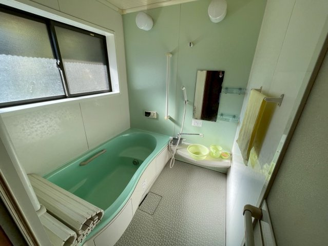 茨城県行方市吉川　中古戸建の浴室