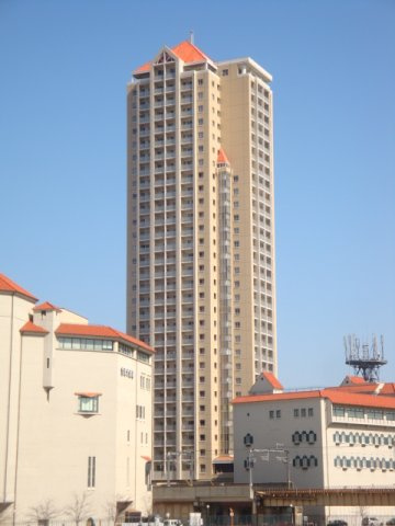 ファミール宝塚グランスイートタワー