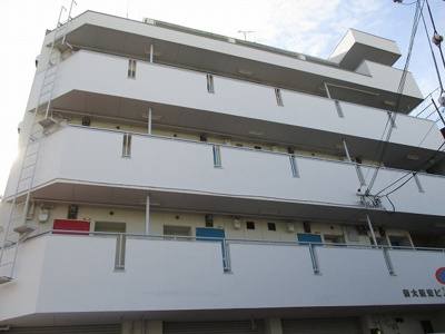 【外観】 | 新大阪東ビル | 白壁のきれいな外観です