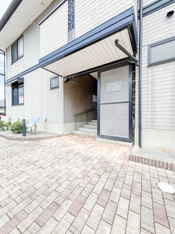 ハイネス迎野のエントランス|清潔なエントランス★