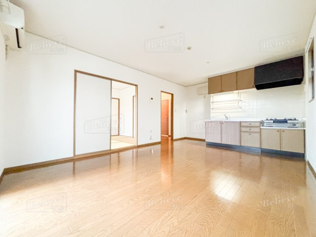 ハイネス迎野の居間・リビング|広いリビングです☆