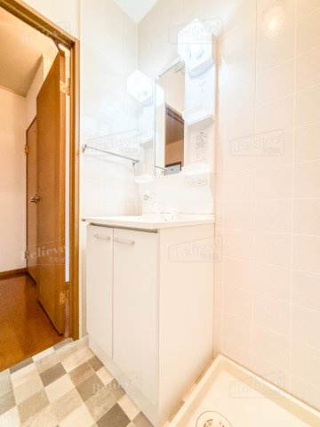 ハイネス迎野の洗面所|綺麗で明るい洗面所です☆