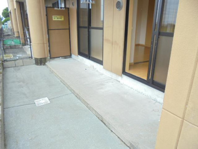 【庭】 | ファミール　ガーデン | 庭