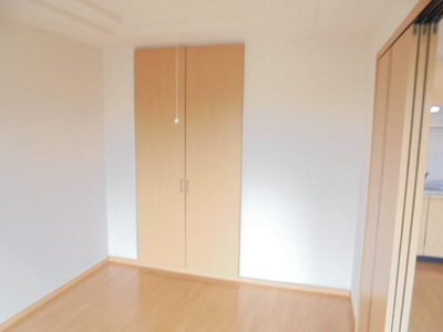 【寝室】 | ファミール　ガーデン | 寝室