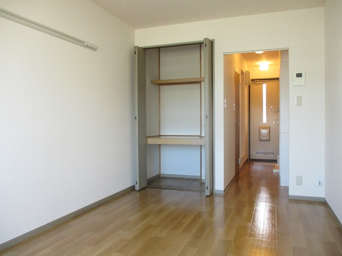 オプス・なのはなの洋室