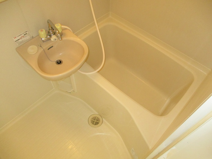 オプス・なのはなの浴室