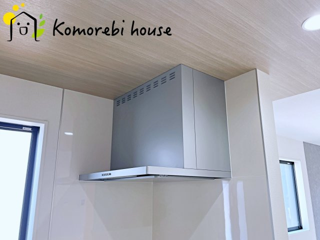 比企郡川島町中山　11期　新築一戸建て　グラファーレ　04のキッチン|コンパクトなキッチンで掃除もラクラク