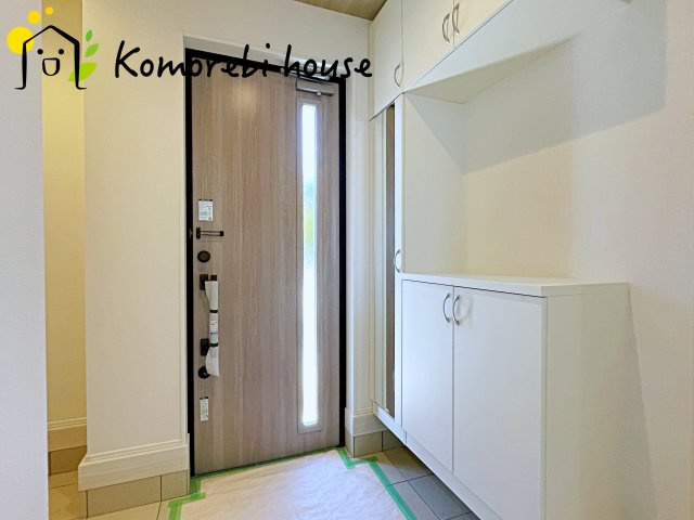 比企郡川島町中山　11期　新築一戸建て　グラファーレ　04の玄関|玄関です