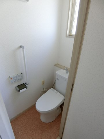 神戸市西区竹の台5丁目　中古戸建のトイレ|2階トイレ　シャワートイレ付です