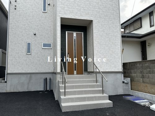 【エントランス】 | 【仲介手数料０円】伊勢原市沼目第24　新築一戸建て　1号棟　全2棟 | 1号棟　伊勢原市沼目第24　新築一戸建て　全2棟