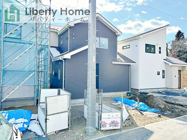 日立市西成沢町2丁目23-P1　新築戸建　9号棟の前面道路含む現地写真