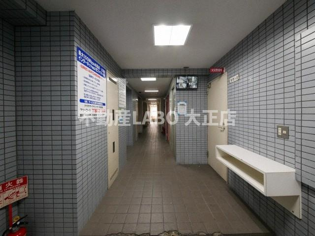 大国町池田マンションのエントランス