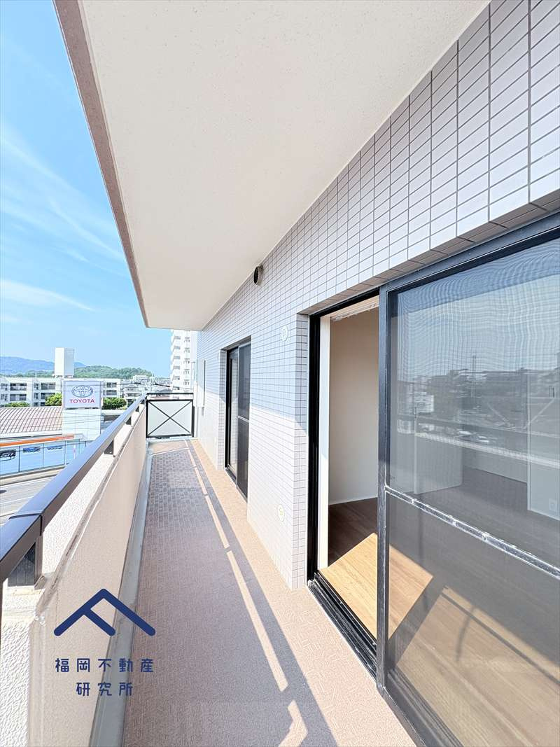 コスモ小戸のバルコニー