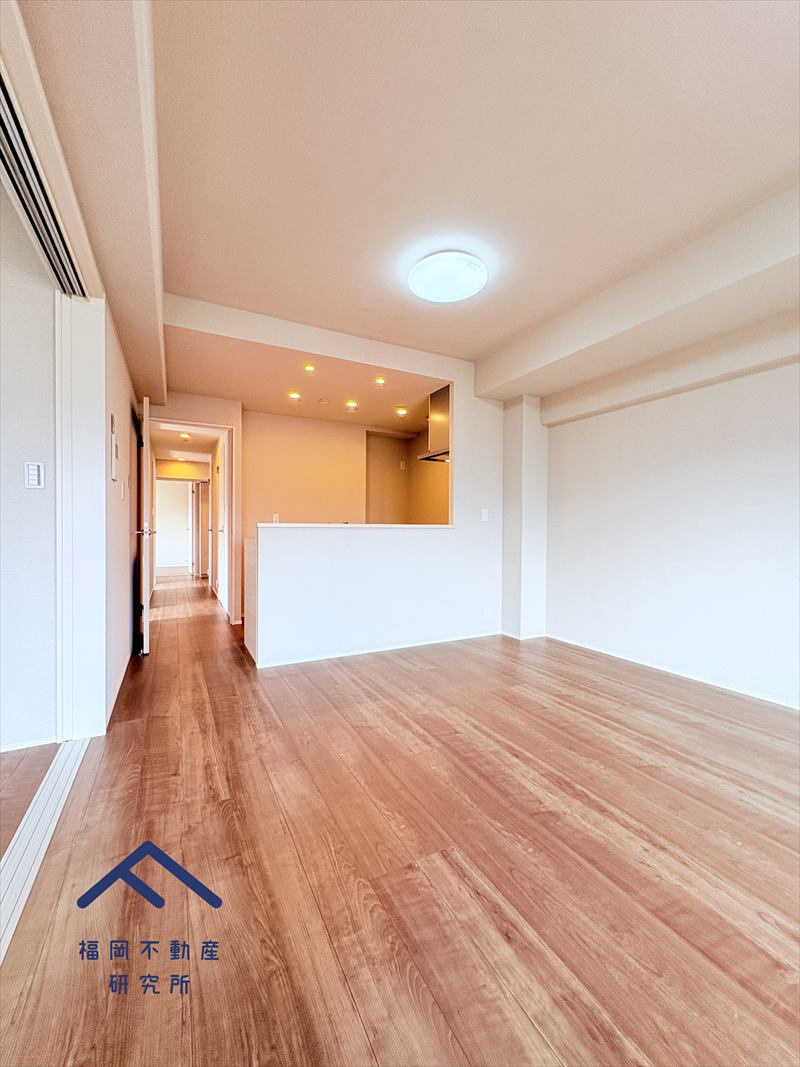 コスモ小戸の居間・リビング