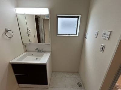 【独立洗面台】 | 【20万円ｷｬｯｼｭﾊﾞｯｸ対象物件】リーブルガーデン斑鳩町龍田3丁目 全2棟 2号棟