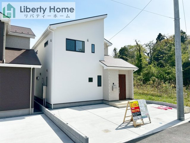 日立市西成沢町2丁目23-P1　新築戸建　10号棟の外観|ご予約をいただければ、『平日の空いた時間』『周辺物件まとめて見たい』『1件だけ見たい』ももちろん可能です♪
お気軽にお問合せください♪