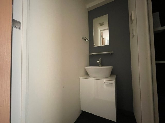 エスリード京橋WESTの独立洗面台|(参考)同マンション反転タイプの間取部屋写真