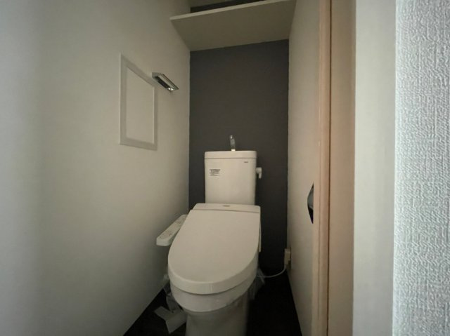 エスリード京橋WESTのトイレ|(参考)同マンション反転タイプの間取部屋写真