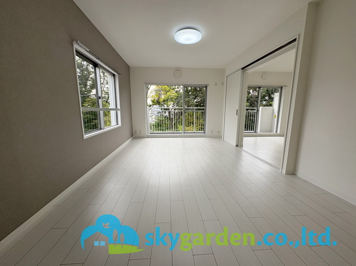 藤沢藤が岡ハウスの居間・リビング