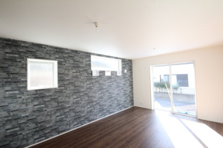 【居間・リビング】 | 彦成17期 | アクセントクロスが映えます