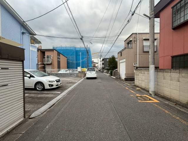 川越市南通町　建築条件なし売地　「川越駅」徒歩9分　敷地90坪　【仙波小学区】の前面道路含む現地写真