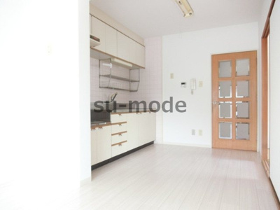 【居間・リビング】 | チェリーアベニュー南茨木B棟